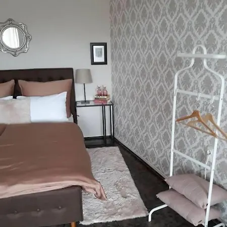 Διαμέρισμα 5min To Βάρνα